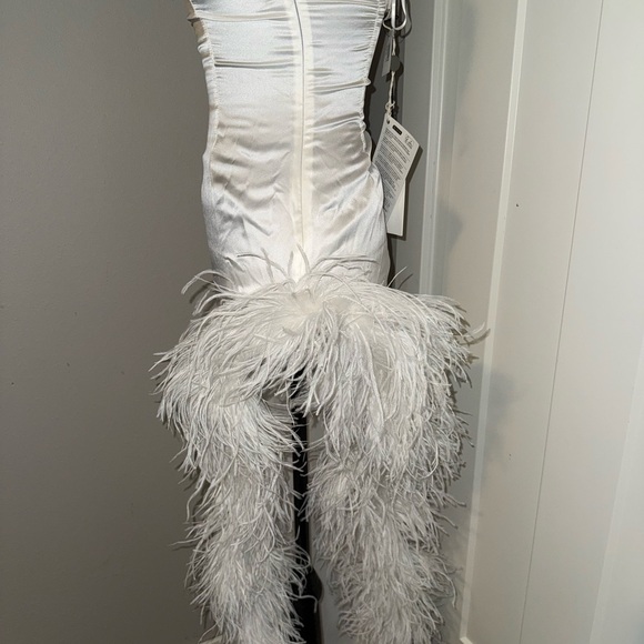 ALESSANDRA RICH Asymmetric feather-trimmed silk-satin gown 36 - Picture 8 of 14